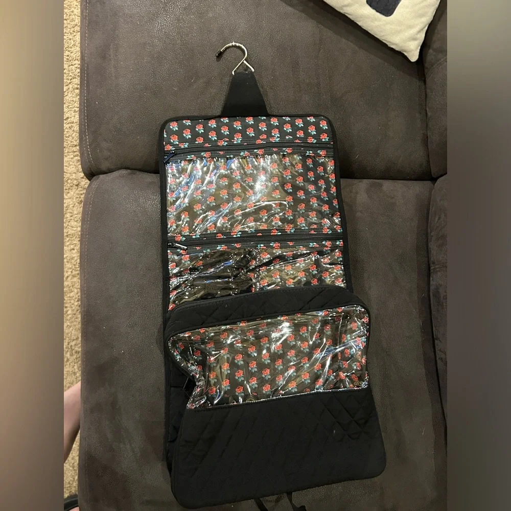 Black Vera Bradley hanging travel organizer - Picture 5 of 5